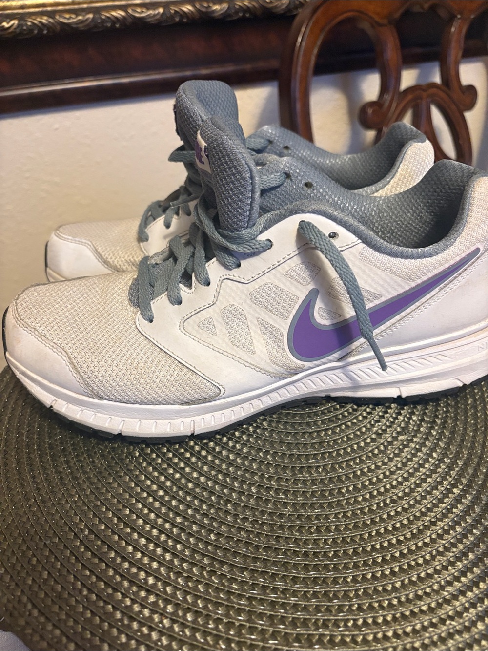 Nike Downshifter 6 White and purple accent Athletic Shoes - Picture 2 of 6